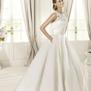 Pronovias celebra su 50 aniversario con una exposición, un desfile y un libro conmemorativos