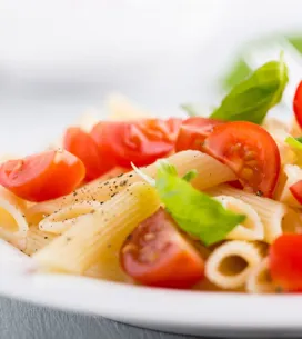 12 ensaladas de pasta ligeras, rápidas y deliciosas para combatir el calor este verano