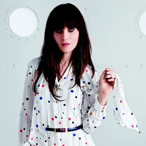 Tommy Hilfiger se alía con Zooey Deschanel