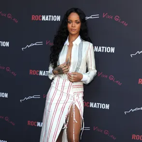 Rihanna releva a Nicki Minaj como imagen de Viva Glam