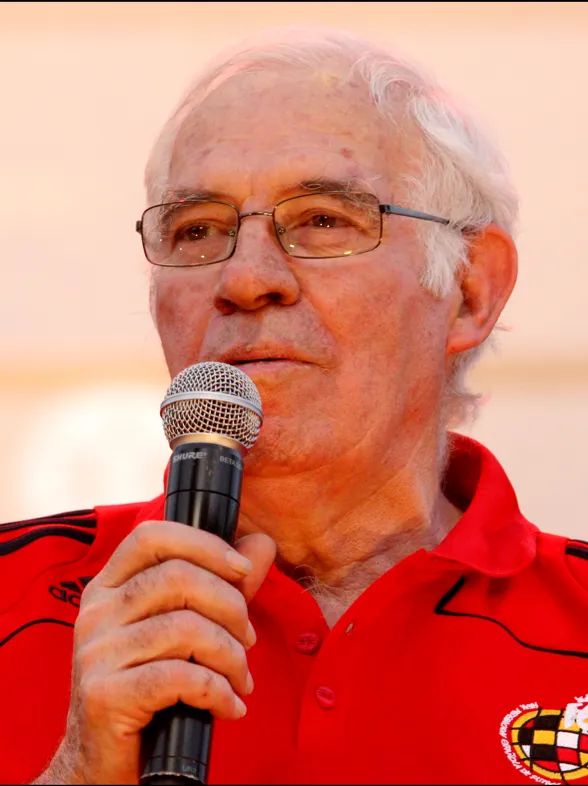 Fallece Luis Aragonés, el entrenador que hizo triunfar al fútbol español