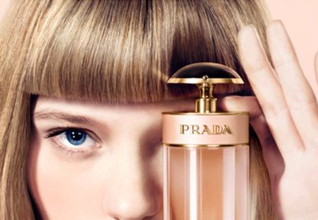 Léa Seydoux : l'actrice est l'égérie du parfum Prada - Purebreak