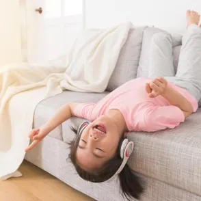 El top 10 en música infantil que triunfa entre los más pequeños de la casa