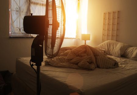 Si vous dormez avec un ventilateur la nuit, arrêtez tout de suite ! On vous explique pourquoi