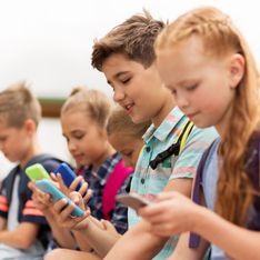 C'est officiel, les élèves de primaire et les collégiens n'auront plus le droit d'utiliser leur portable à l'école