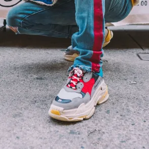 Chunky sneakers: la nueva tendencia que arrasa en el street style