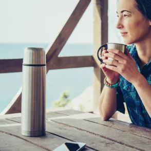 Las 5 tazas y termos más prácticos que se venden en Amazon