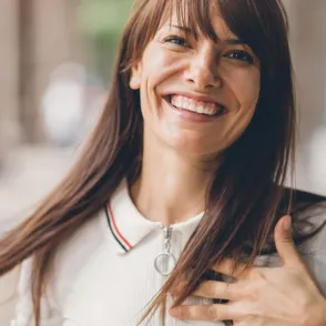 Tenemos las soluciones anti-edad para revitalizar el pelo envejecido