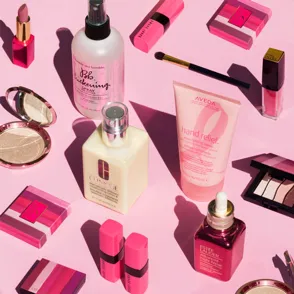 10 compras de belleza con las que ayudarás a luchar contra el cáncer de mama
