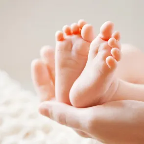 Claves para cuidar los pies de los más pequeños de la casa