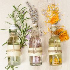 Aromaterapia e salute: scopri quali oli essenziali possono aiutarti a prenderti cura di te stessa