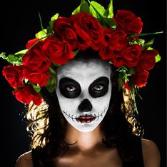Make up tutorial: scopri come creare un trucco di teschio messicano divertente per Halloween