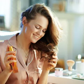 Aceite de ricino para el pelo: el mejor aliado con propiedades milagrosas para el crecimiento del cabello