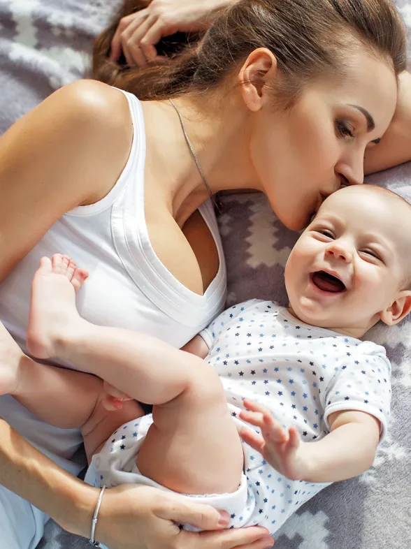 Von Mama zu Mama: Diese Stillkleidung ist WIRKLICH praktisch