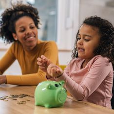 Kindern sparen beibringen: 7 Ideen, um den Umgang mit Geld zu lernen