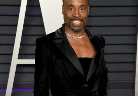 Oscars 2019 : la robe-smoking de cet acteur devient virale