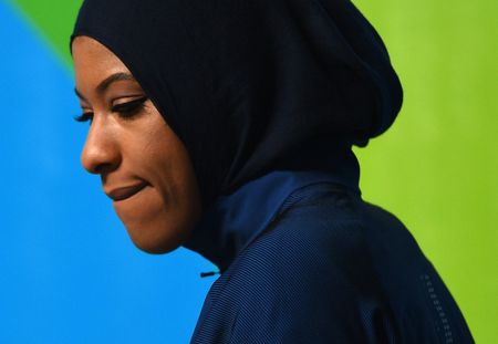 Decathlon sort un hijab de running et crée la polémique
