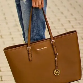El "tote bag", la tendencia más práctica de esta primavera