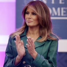 Melania Trump, sublime dans un manteau en cuir vert… Qui fait polémique (photos)