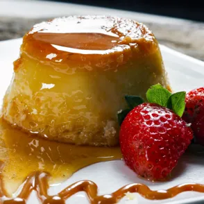 Flan de huevo: cómo hacer la receta casera y tradicional paso a paso