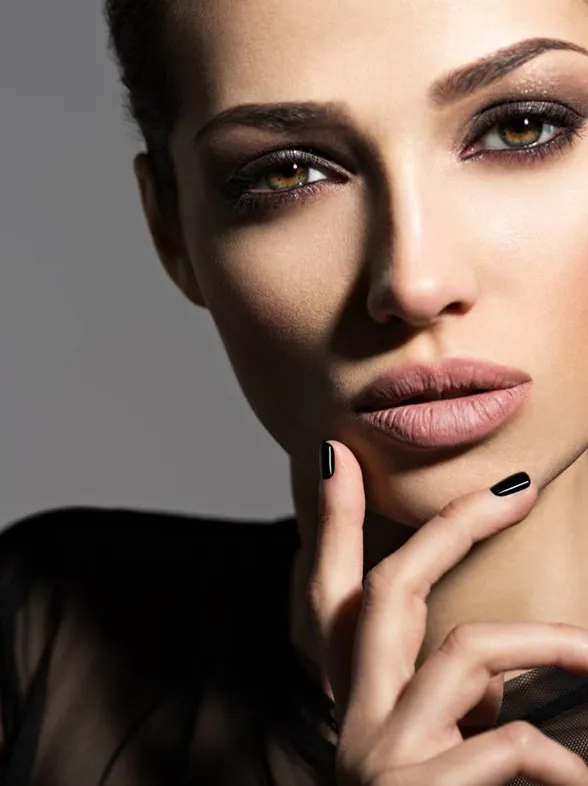 Maquillaje de ojos ahumados: ¿cómo hacerlo en casa?