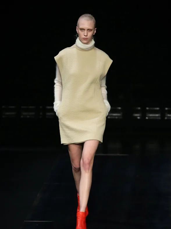 Helmut Lang se queda sin directores creativos