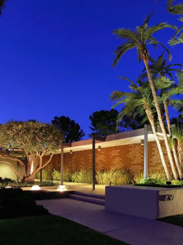 Check out these pics of Leonardo DiCaprio's new $5.2 million drop dead gorg bachelor pad!