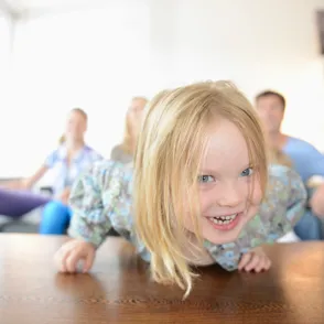 15 kindergewoontes die je knettergek kunnen maken!