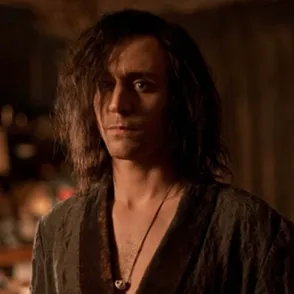 Tom Hiddleston And The Other Hottest Vampires To Grace Our Screens