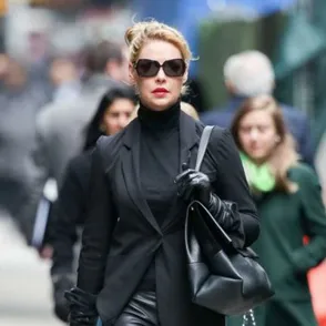 11 Silly Lawsuits From Celebs: #1 Katherine Heigl Sues Duane Reade!