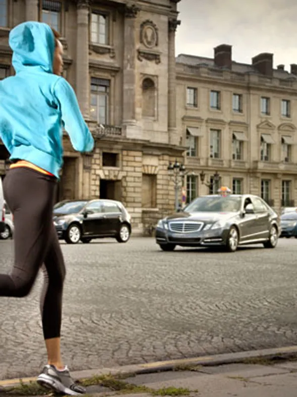 En forma, por muy poco, con el número 7 de 'Women's Fitness'