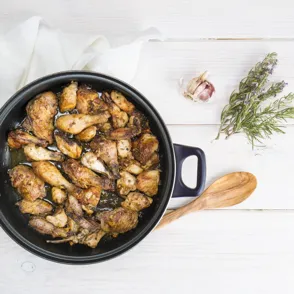 Pollo al ajillo: cómo hacer una receta de pollo al ajillo tradicional
