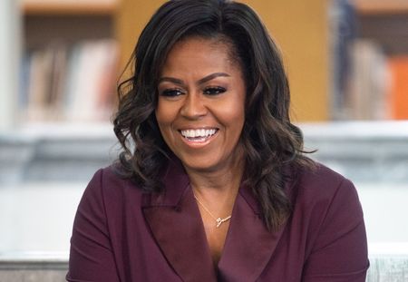 Michelle Obama fait sensation dans un costume rose à diamants (photos)