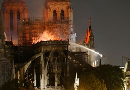 Après l’incendie de Notre-Dame, de nombreuses théories complotistes…