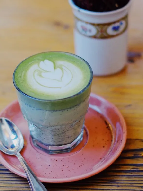 ¿Qué necesitas para hacer té matcha en casa?