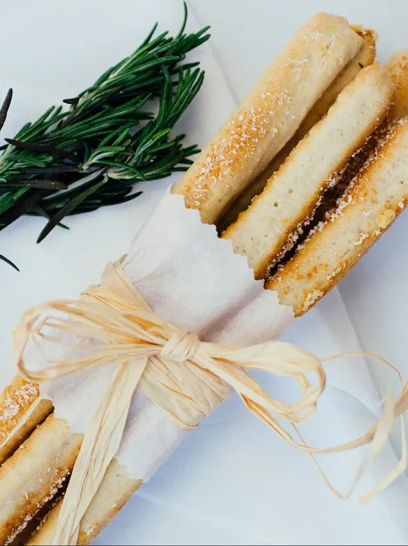 Receta de grisines italianos: un acompañante perfecto para cualquier comida