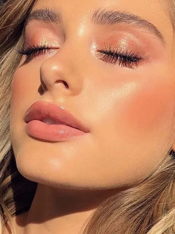 Los imprescindibles de belleza para brillar este verano