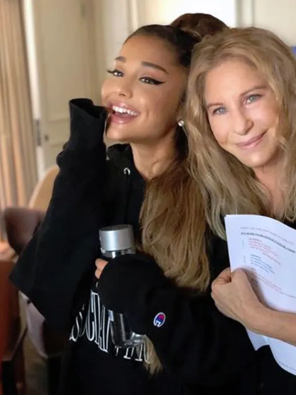 Ariana Grande überrascht Zuschauer bei Barbra Streisand-Konzert