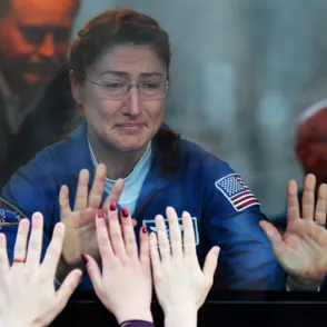 El primer viaje espacial con tripulación solo femenina tendrá lugar este mes