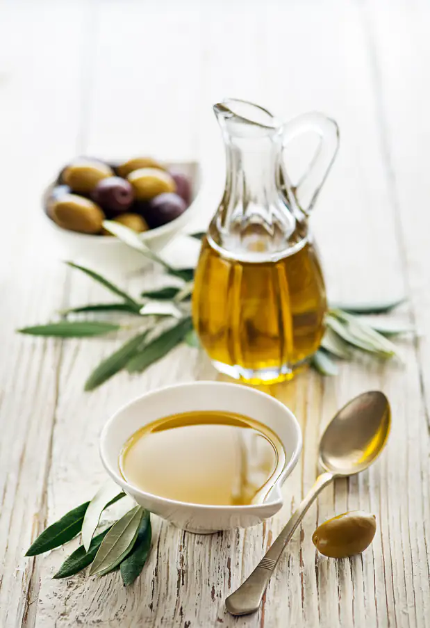 Hidrata, nutre y repara: los beneficios del aceite de oliva en el cabello
