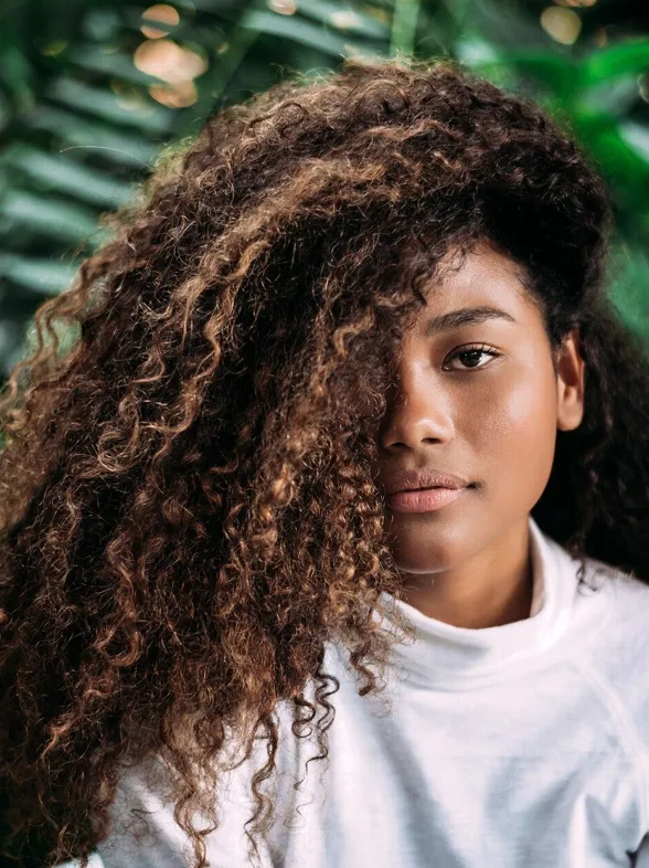 Cuidados para el pelo rizado: presume de rizos perfectos