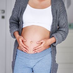 Seno in gravidanza: come cambia dalle prime settimane fino all'allattamento