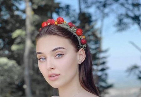 Exclue de Miss Monde parce que mère et divorcée, Miss Ukraine 2018 porte plainte