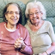 Amies depuis 80 ans, elles choisissent la même maison de soins pour se voir toute la journée