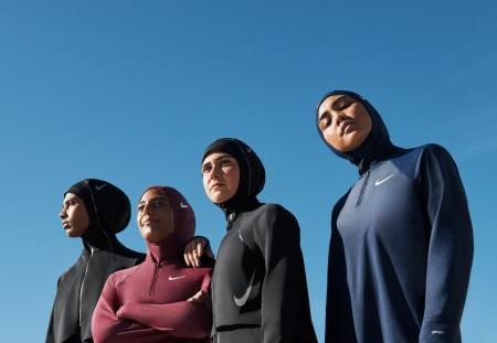 Nike lance ses premiers maillots de bain avec un hijab incorporé