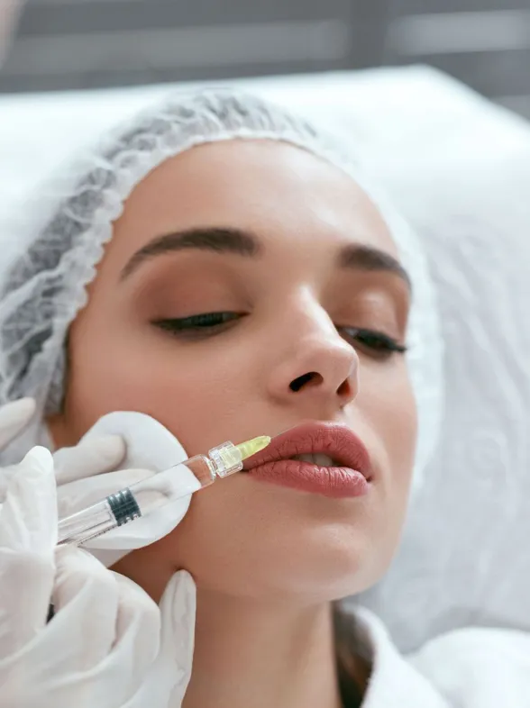 Ácido hialurónico en los labios: lo que debes saber y lo que debes evitar