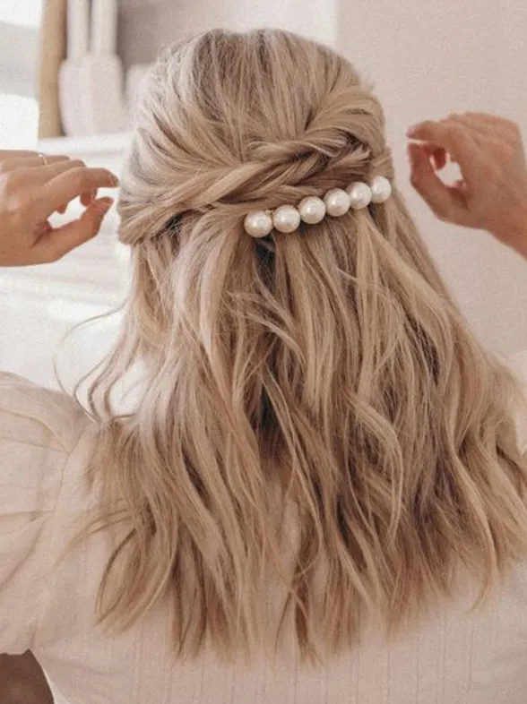 Los 5 mejores peinados que puedes hacerte con la plancha de pelo
