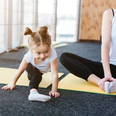 Yoga per bambini: tutti i benefici di questa pratica e alcuni asana da praticare a casa