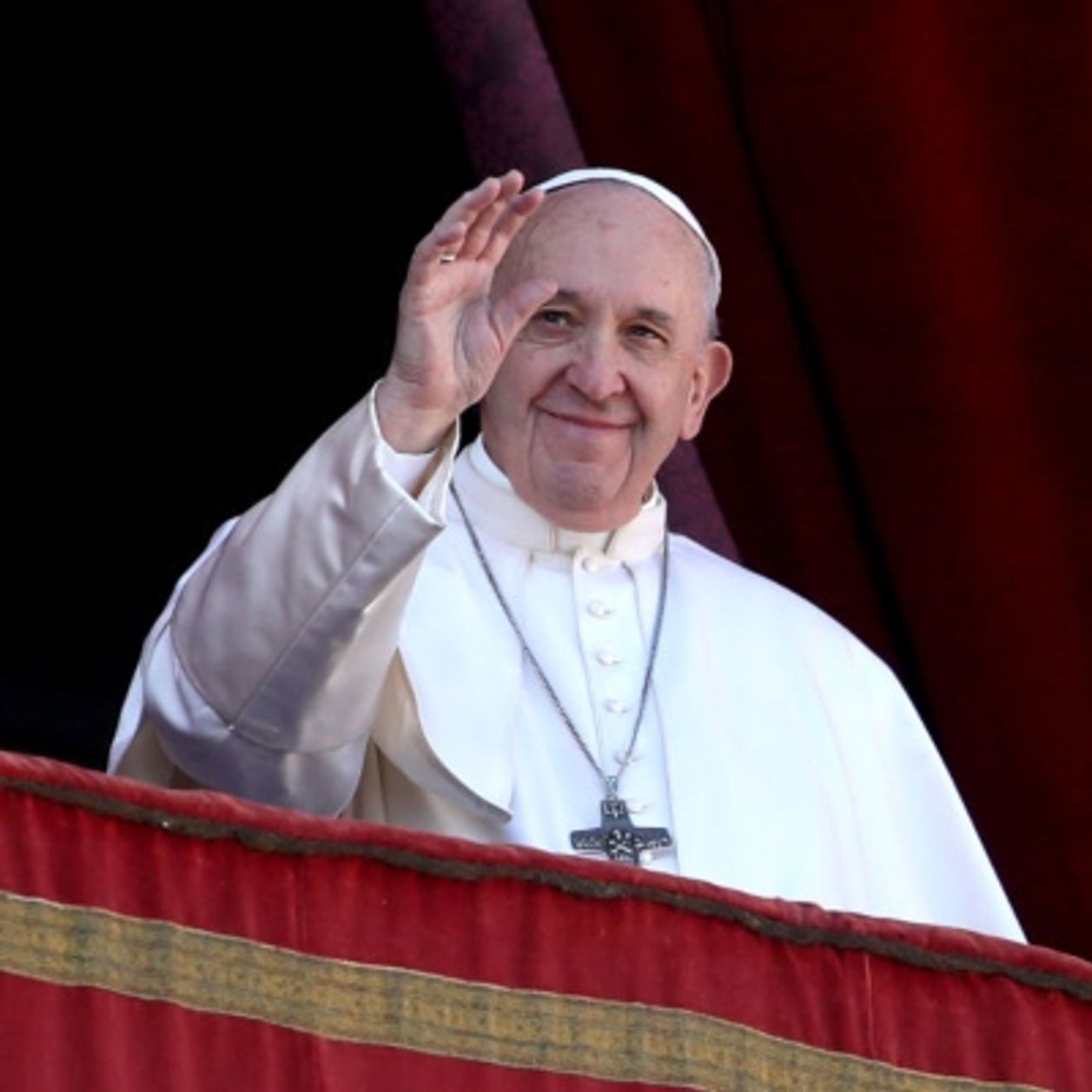 Le pape rend hommage aux femmes pour sa première messe de l'année
