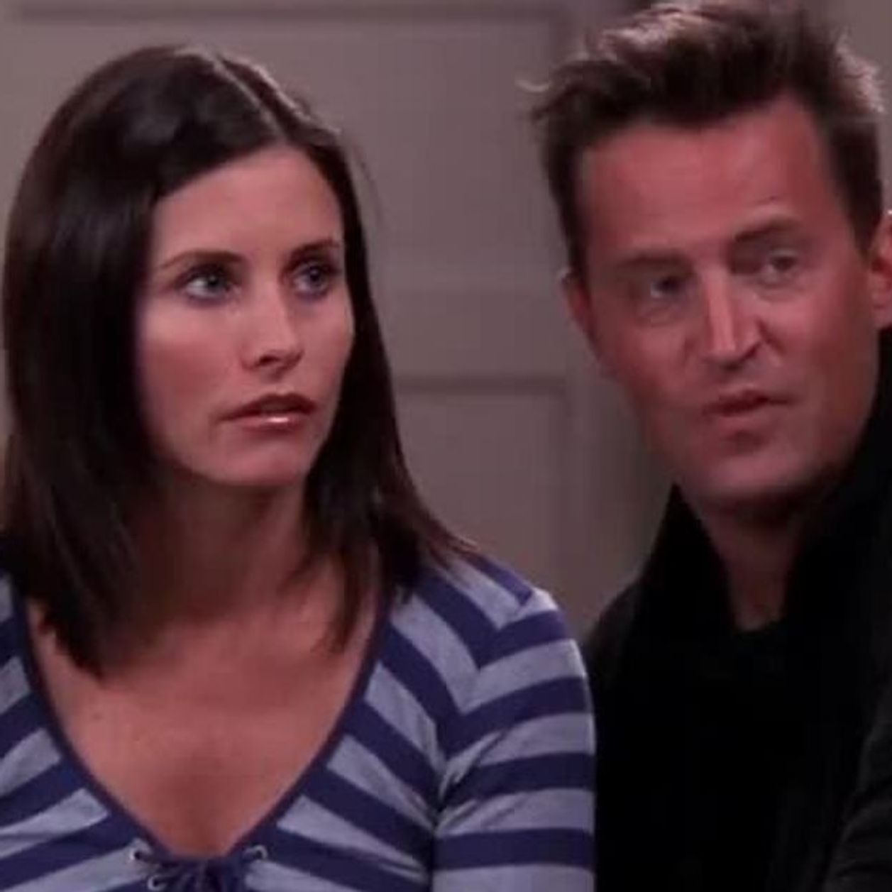Dans Friends, Chandler avait un message pour 2020... C'était il y a 17 ans